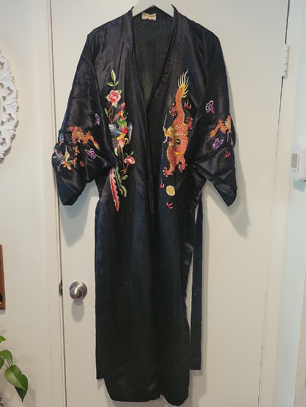 Unisex Size Large Silk Robe, Black With Embroidered Dragon And Bird